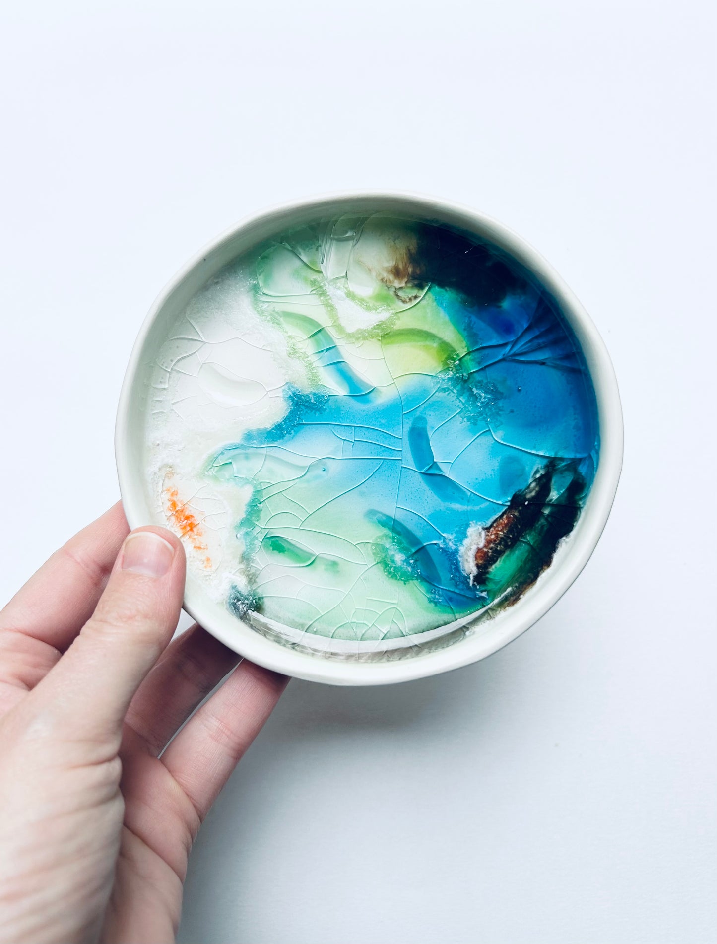 Glassy dish