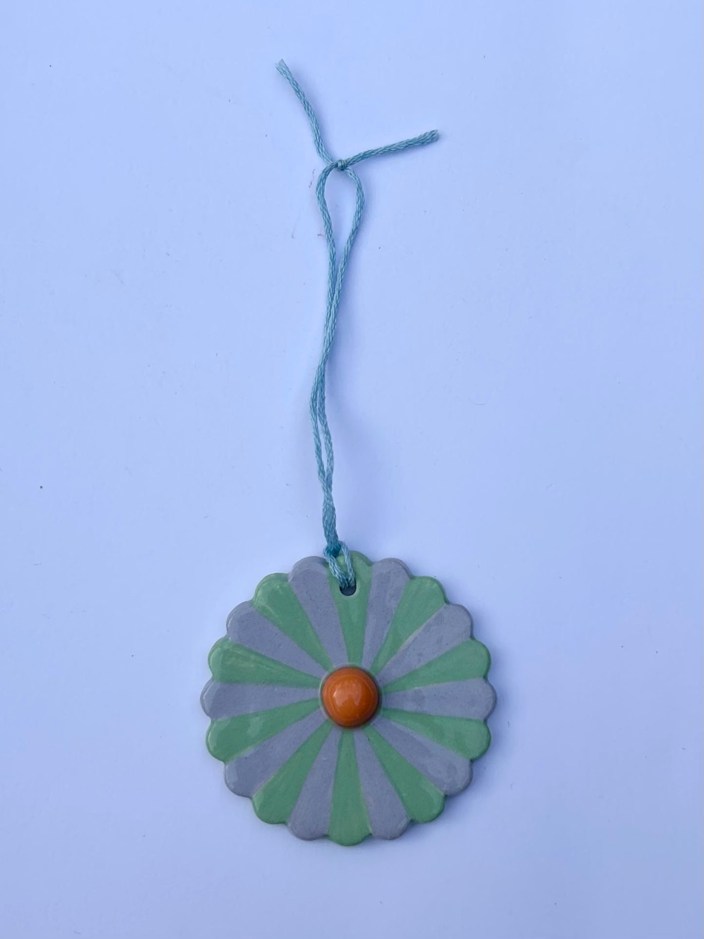 Small Rainbow Flower Decoration