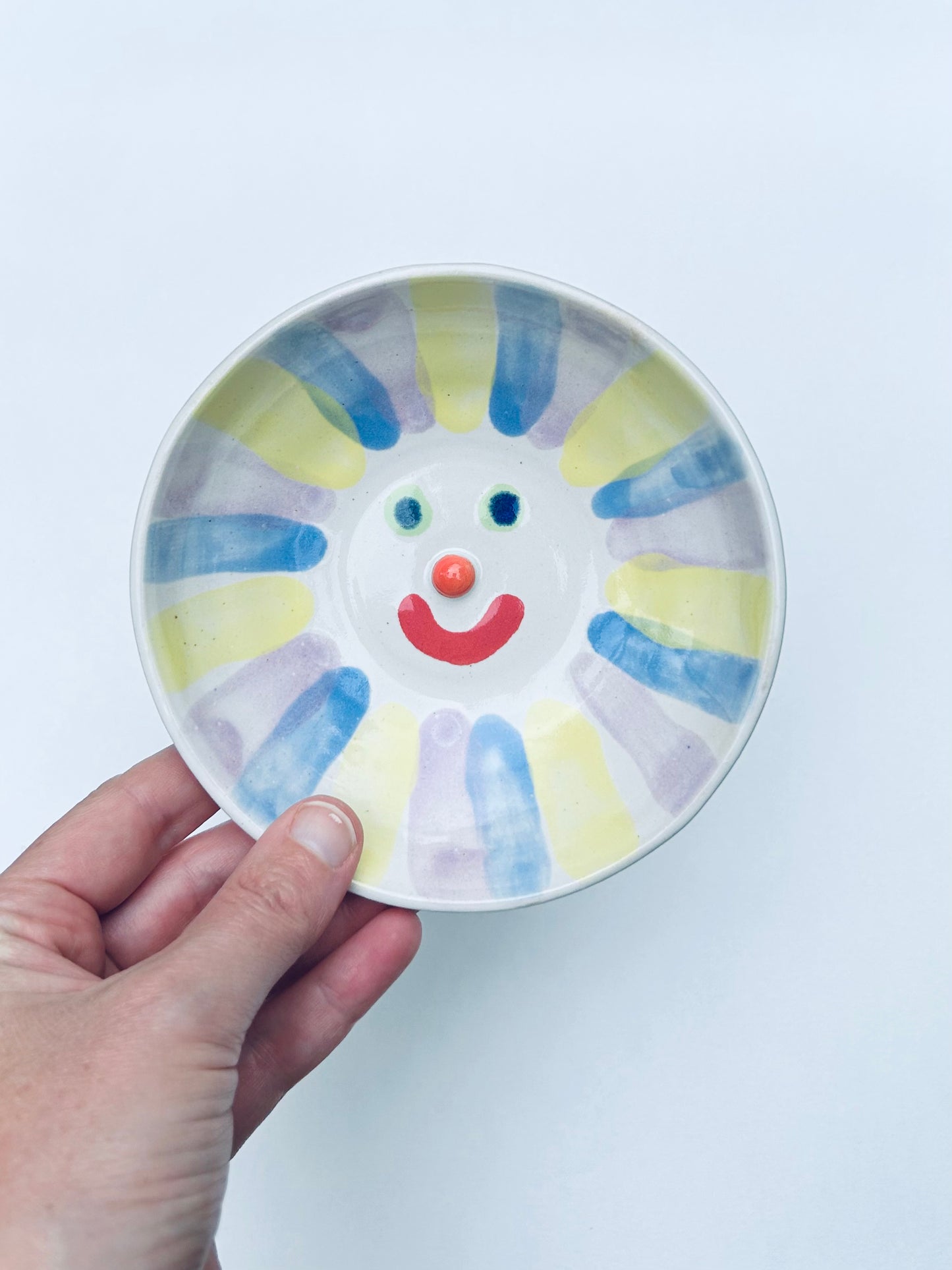 Colourful face dish
