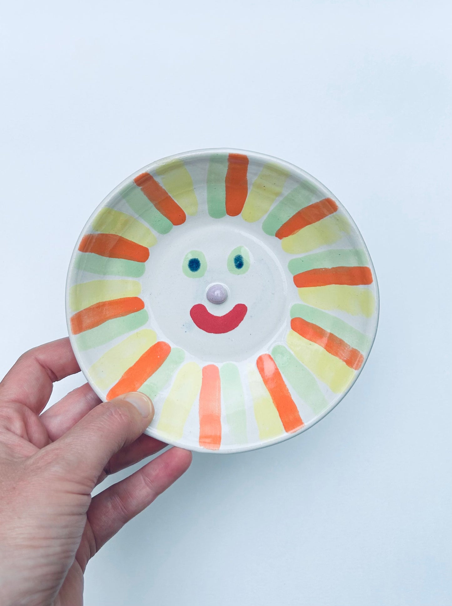 Colourful face dish