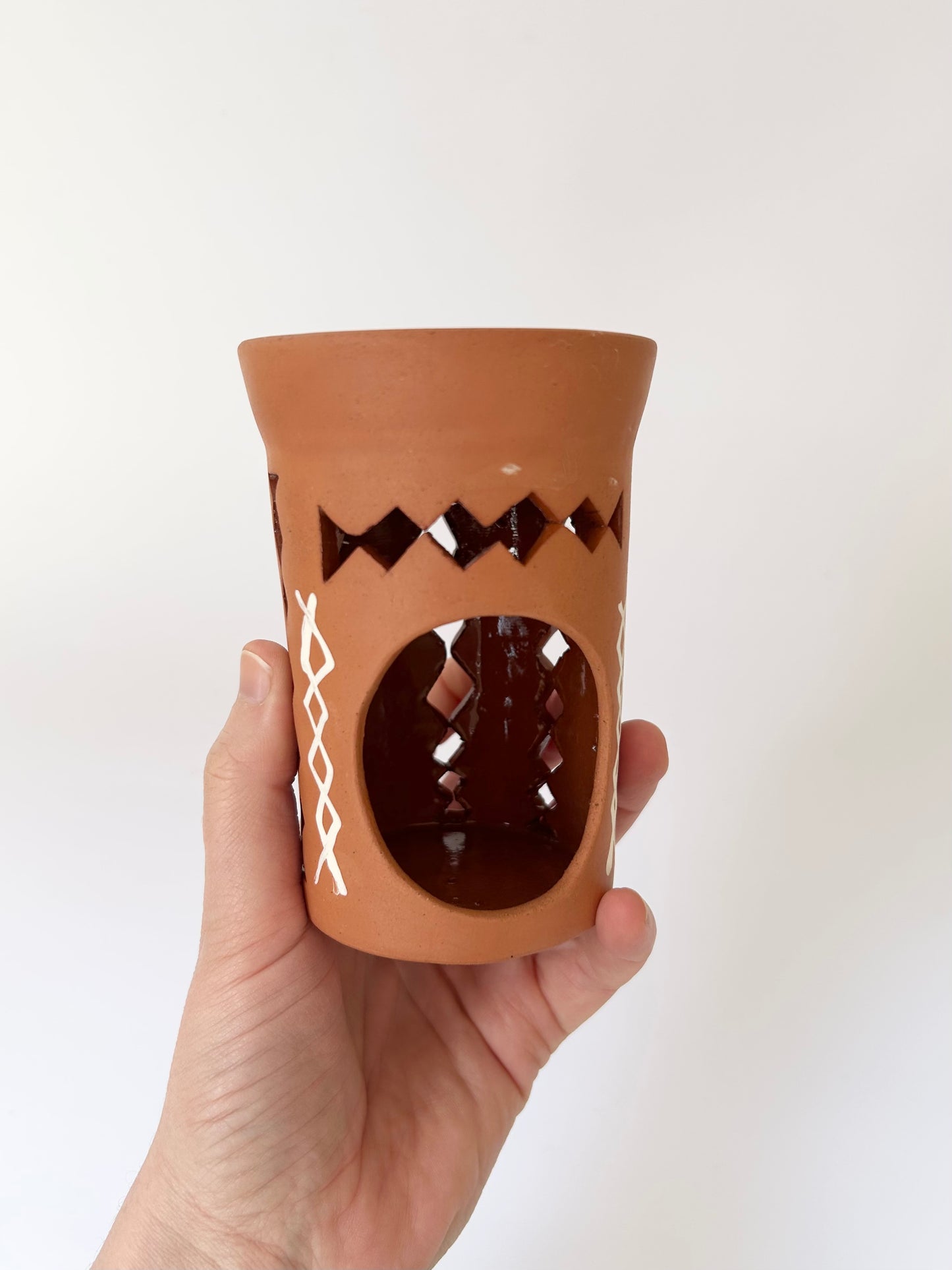Terracotta oil burner