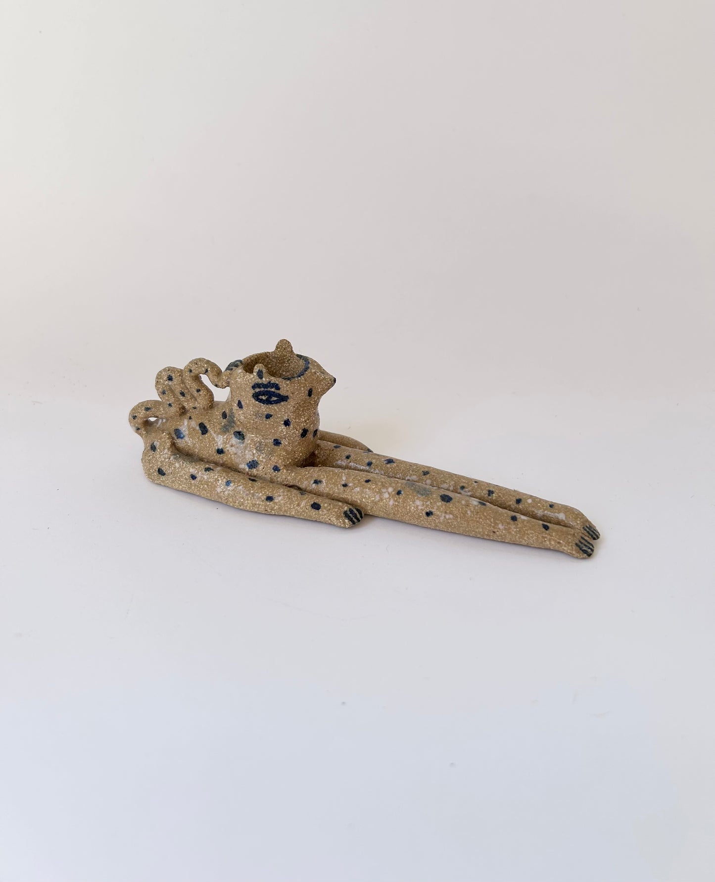 Leopard candle holder