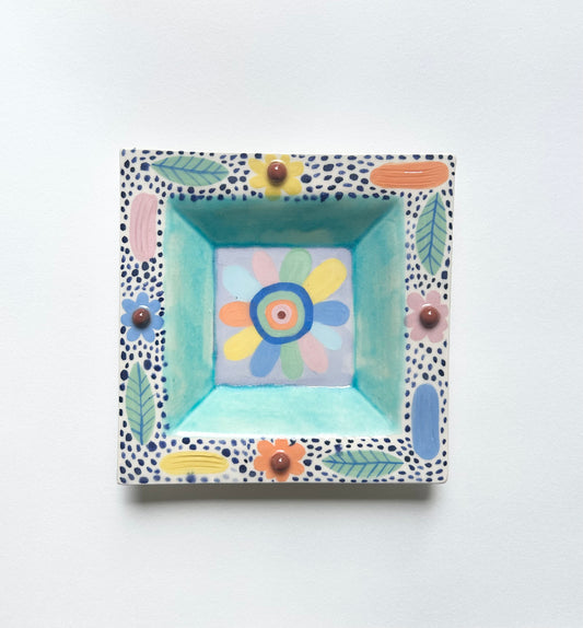 Dotty Flower Dish