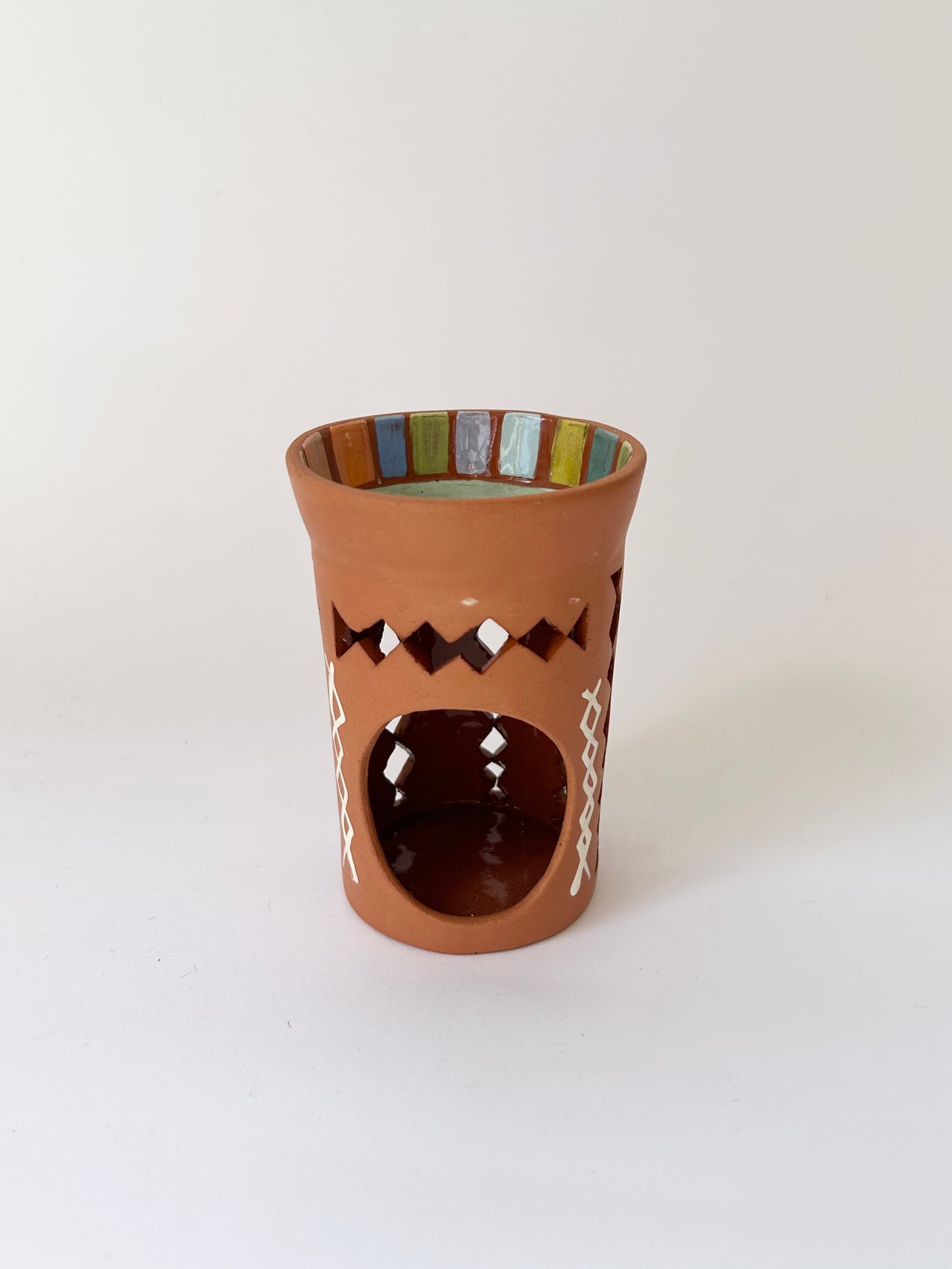 Terracotta oil burner